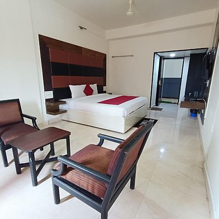 Hotel New Rajdarshan Madikeri Eksteriør billede