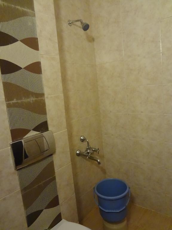 Hotel New Rajdarshan Madikeri Eksteriør billede