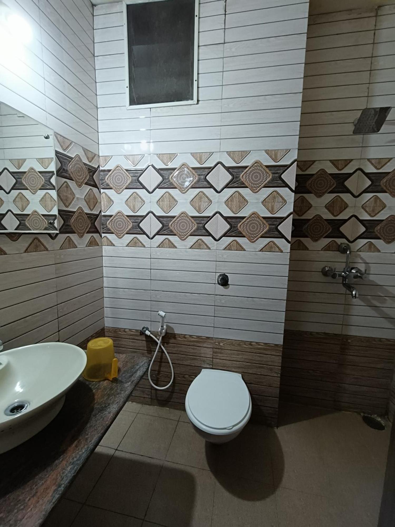 Hotel New Rajdarshan Madikeri Eksteriør billede