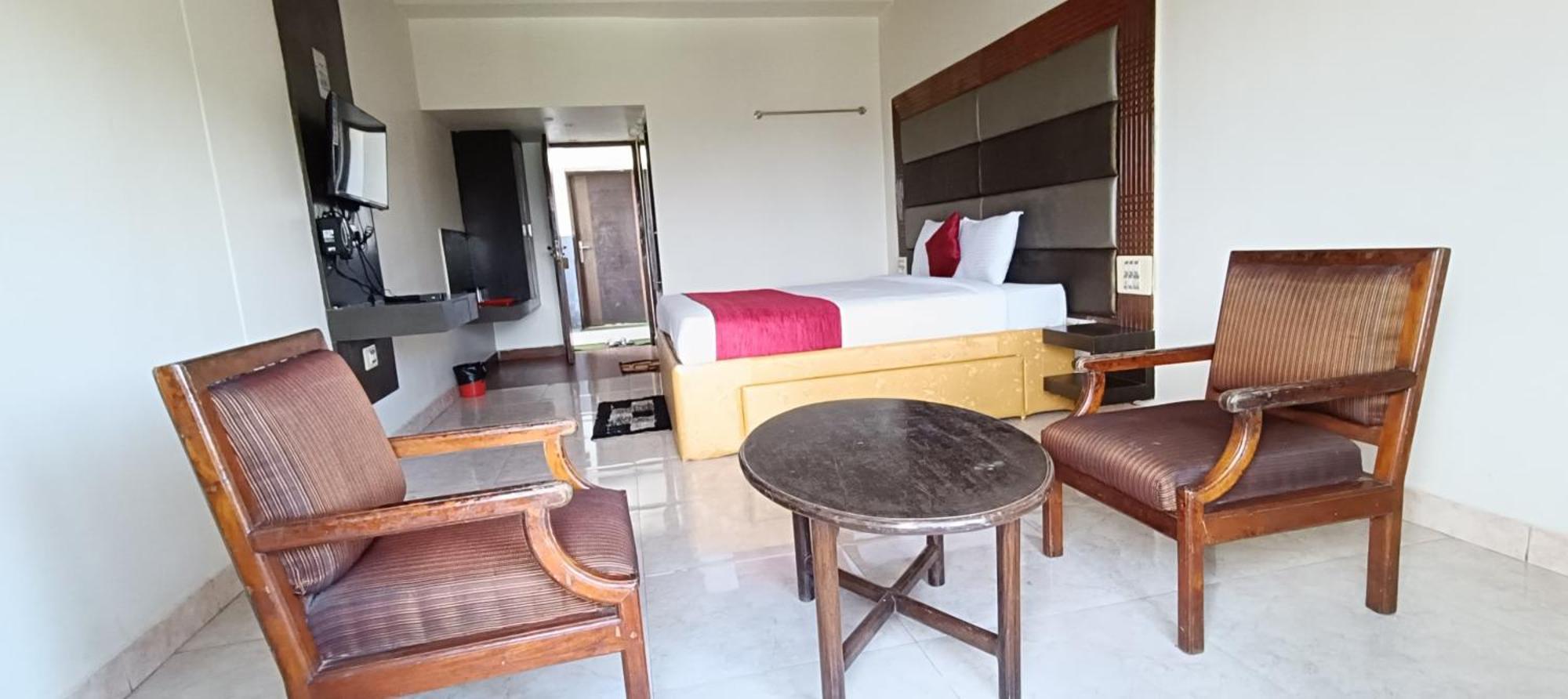 Hotel New Rajdarshan Madikeri Eksteriør billede