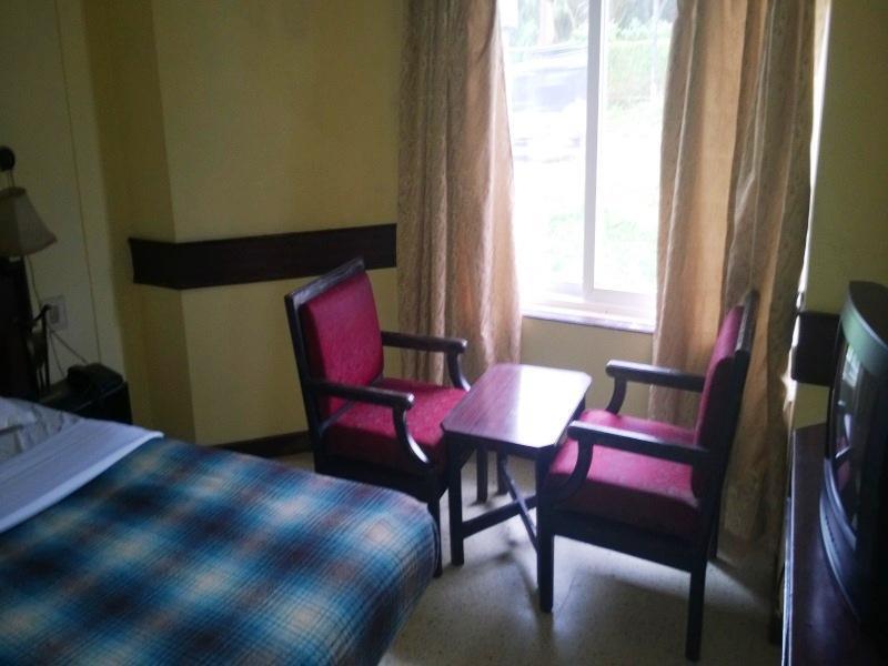 Hotel New Rajdarshan Madikeri Eksteriør billede