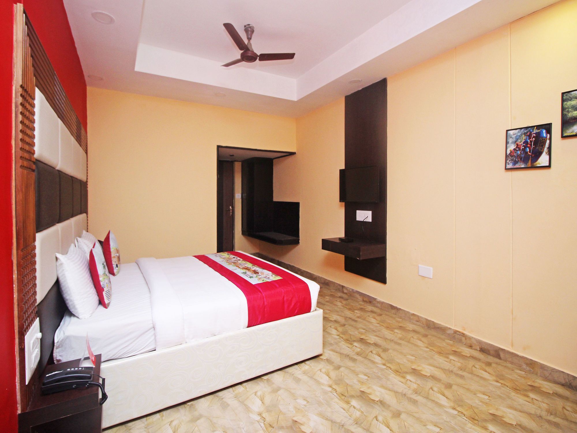 Hotel New Rajdarshan Madikeri Eksteriør billede