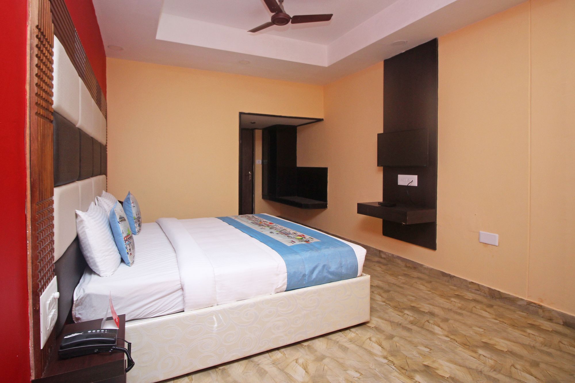 Hotel New Rajdarshan Madikeri Eksteriør billede