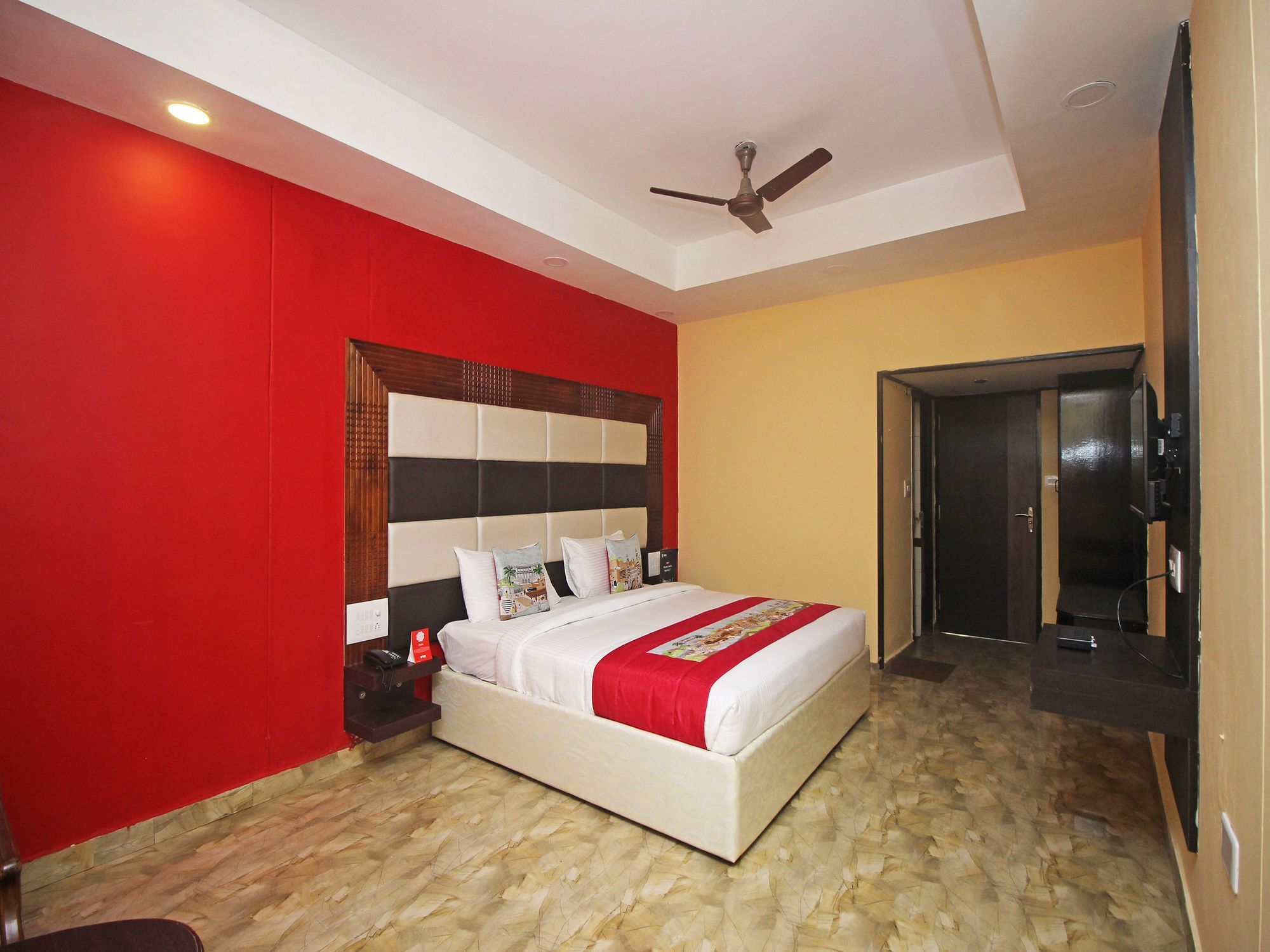 Hotel New Rajdarshan Madikeri Eksteriør billede